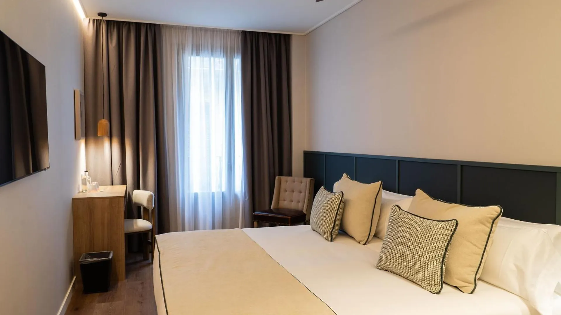 Hotel Well And Come Malaga