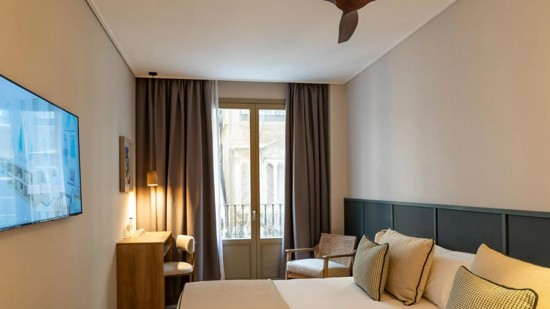 ****  Hotel Well And Come Malaga Spain