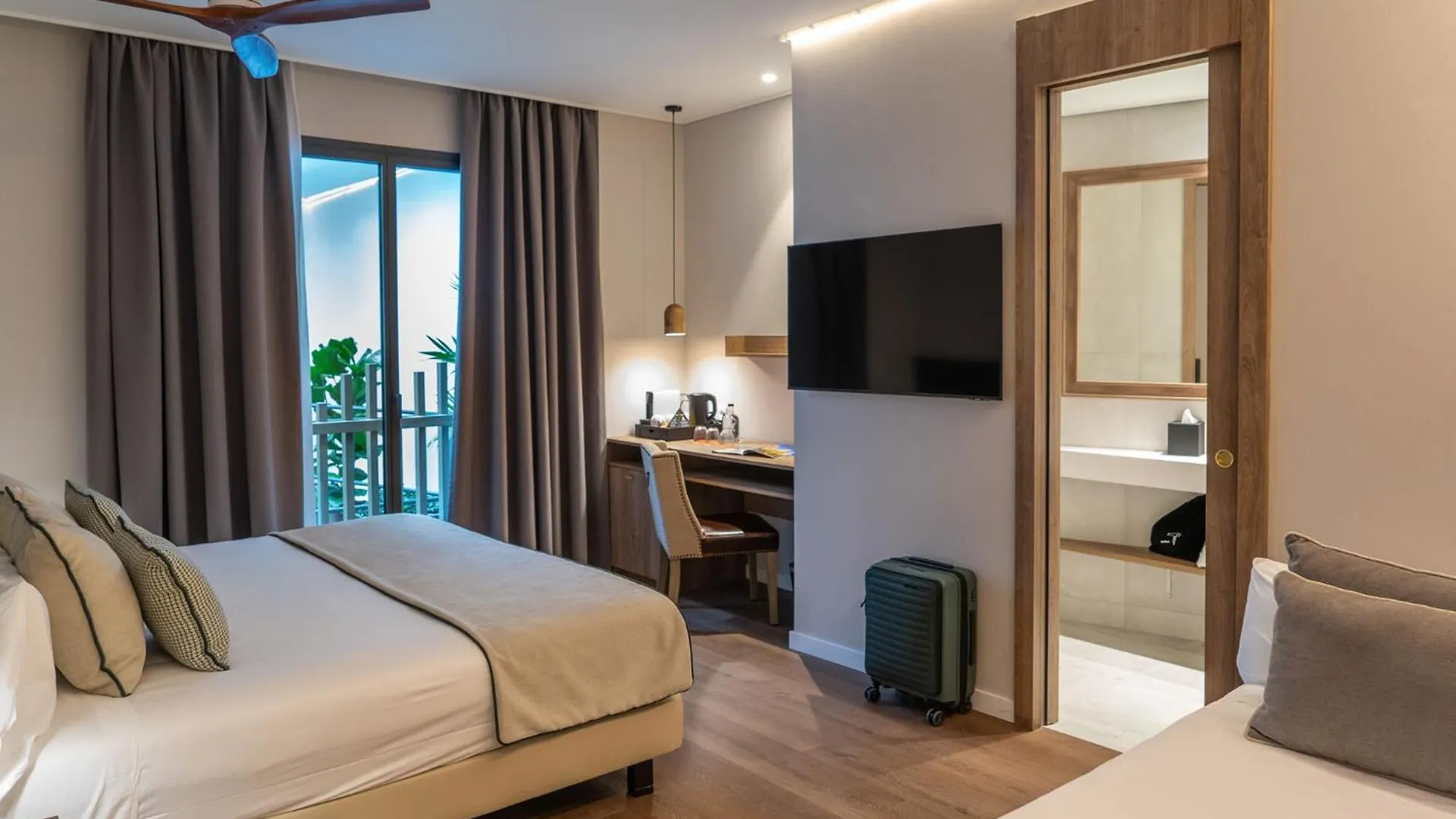 Hotel Well And Come Malaga